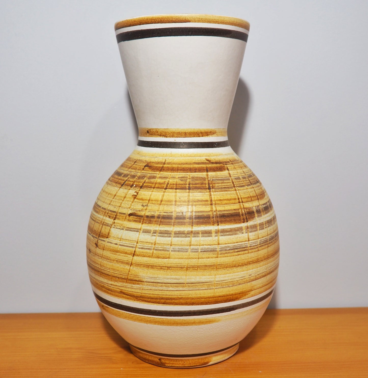Rye Pottery Cinque Ports Vase